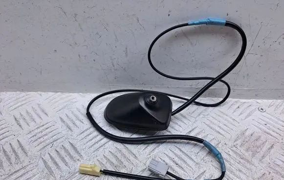 Toyota Auris 150 Aerial GPS antenna 8630002310