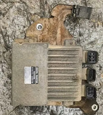 Toyota Avensis T250 Fuel injection control unit/module 8987120070