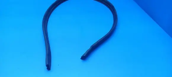 Oldsmobile Omega Engine compartment rubber 