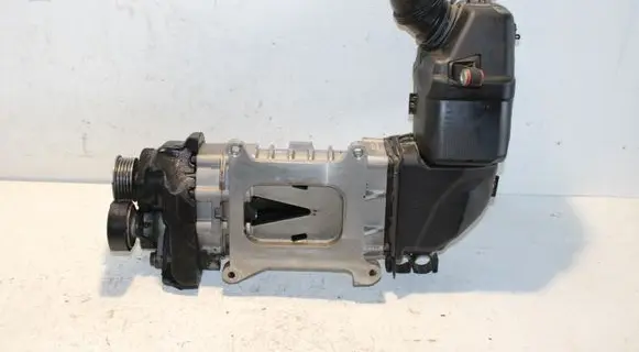 Volkswagen Golf V Supercharger 03C145601C