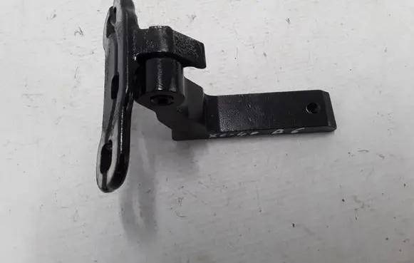 Volvo XC40 Rear door lower hinge 31457100