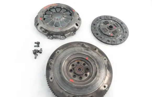 Suzuki SX4 Flywheel SZC557