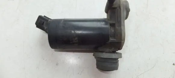 Land Rover Discovery 3 - LR3 Windscreen/windshield washer pump