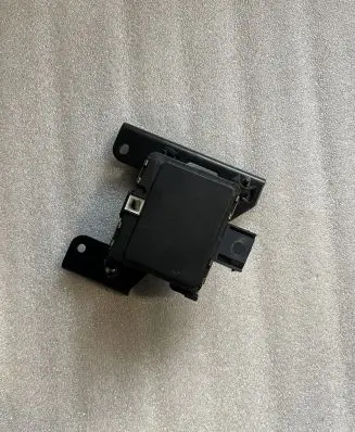 Volkswagen Golf VII Distronic sensor radar 5QF907561F