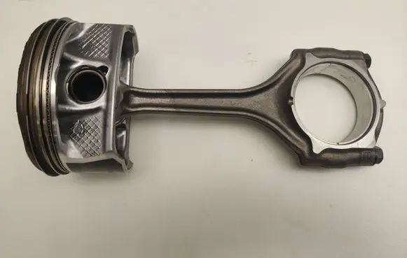 Chrysler Pacifica Piston with connecting rod 
