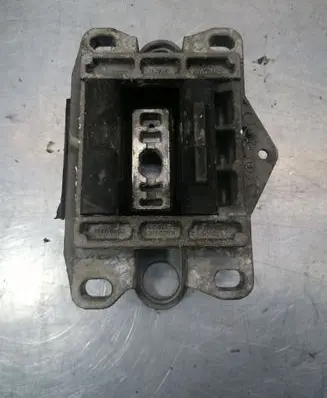 Jaguar X-Type Engine mount bracket 1X437M122