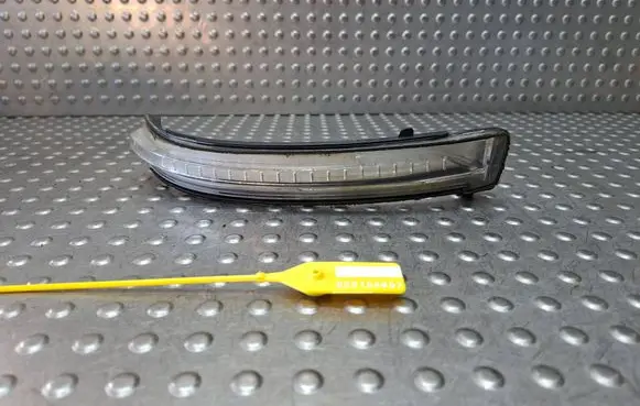 Nissan X-Trail T32 Mirror indicator light S25154997