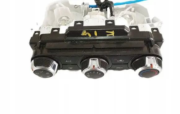 Nissan Micra K14 Climate control unit 275105FA3A
