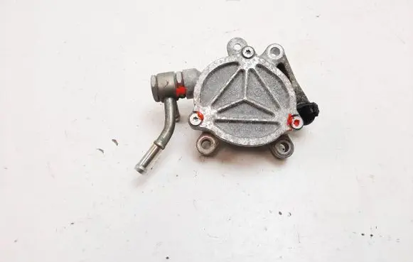 Mazda 3 II Vacuum pump PE018G00