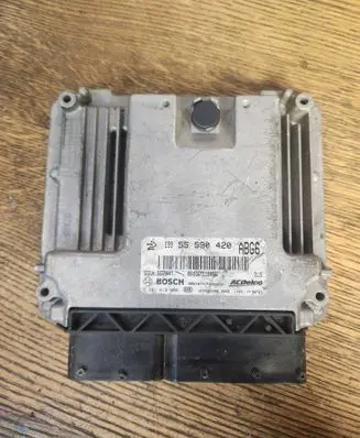 Opel Insignia A Engine control unit/module 55590420 55579447 0281019088