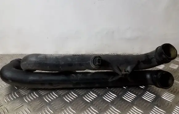 Volkswagen Golf III Intercooler hose/pipe 1H0145840F 1H0145840G
