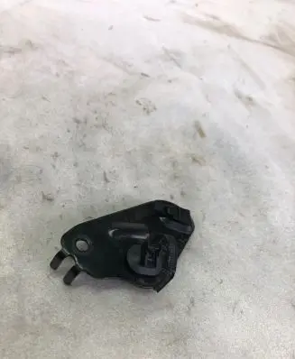 Nissan Juke II F16 Other engine bay part 71727r