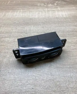 Toyota Avensis T250 Seat heating switch 453417 4172D70