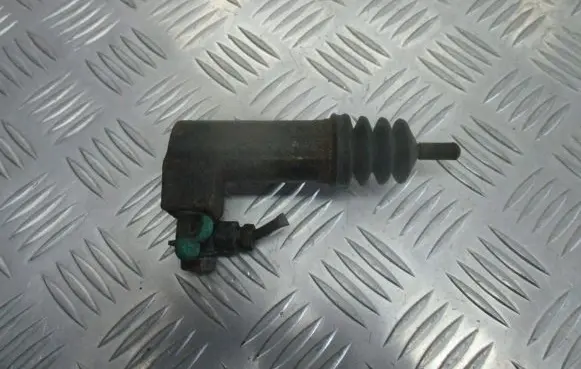 Hyundai i30 Clutch slave cylinder 