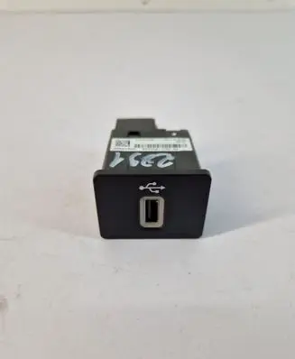 Ford Puma AUX in-socket connector HS7T14F014AE