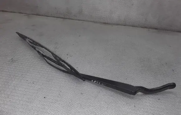 Ford Fiesta Windshield/front glass wiper blade 256117526