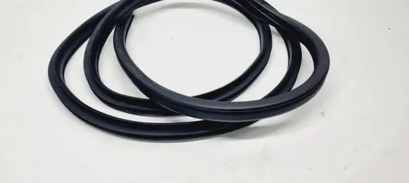 Nissan Pulsar Rear door rubber seal (on body) 769243ZL0A