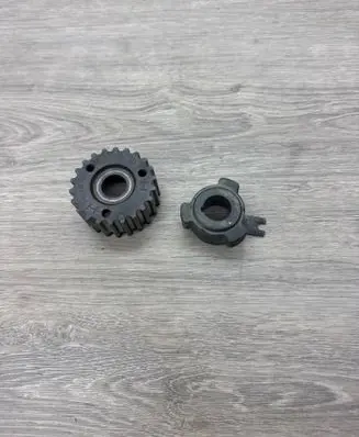 Audi A6 S6 C7 4G Fuel pump gear (pulley) 04L130227 04L130101