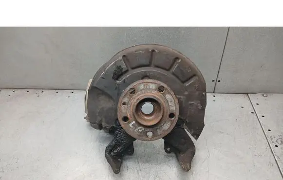Skoda Fabia Mk1 (6Y) Front wheel hub spindle knuckle