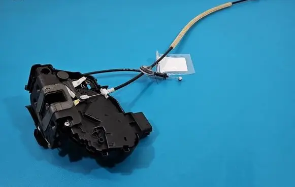 Ford Kuga I Front door lock 8V4AS21813MA IMPRK1535032