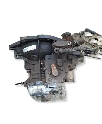 Chrysler Voyager Manual 5 speed gearbox P04641928AG TTU283303549 AW363085