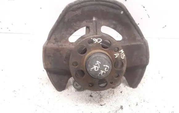 Mercedes-Benz A W169 Front wheel hub spindle knuckle