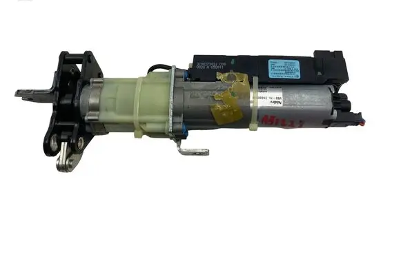 Volkswagen PASSAT B7 Tailgate hydraulic pump motor 3C9827383J