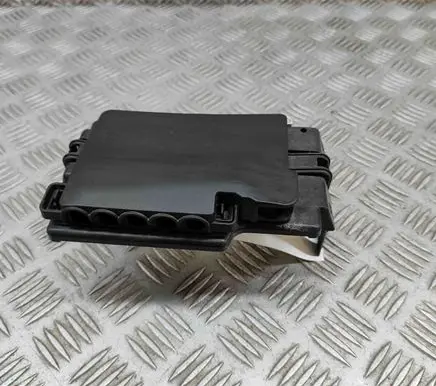 Skoda Scala Current control relay 2Q0937550B E10367700