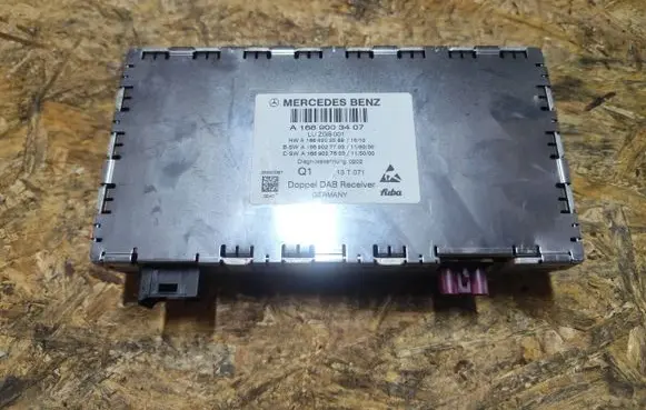 Antenna control unit