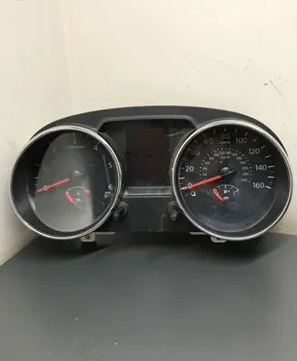 Nissan Qashqai Speedometer (instrument cluster)