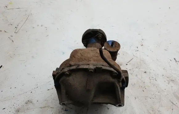 Lincoln LS Rear differential