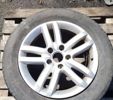 Audi Q7 4L R18 alloy rim 