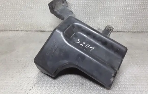 Suzuki Grand Vitara II Air intake duct part 65JR01