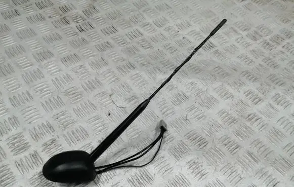 Suzuki Swift III Radio antenna 