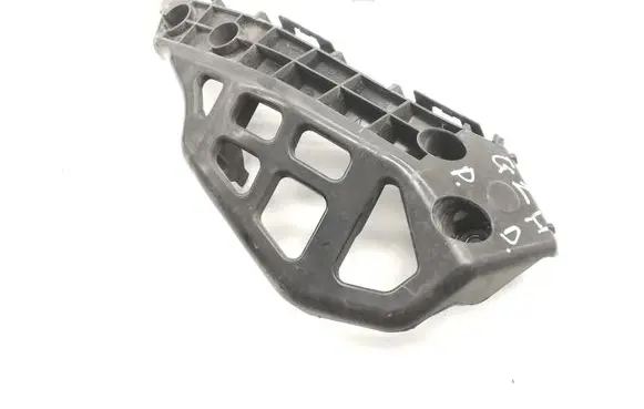 Toyota Auris E180 Front bumper mounting bracket 5253502050