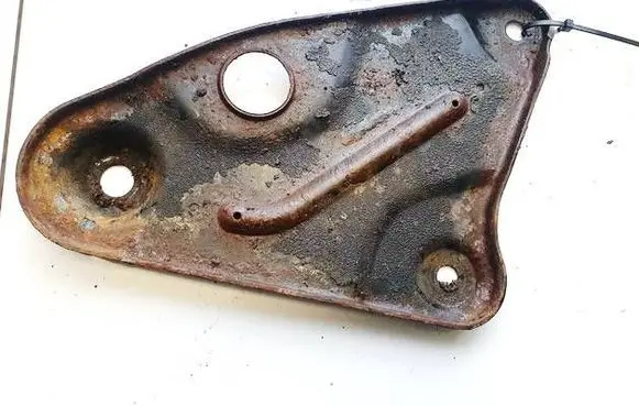 KIA Cerato Engine mounting bracket 