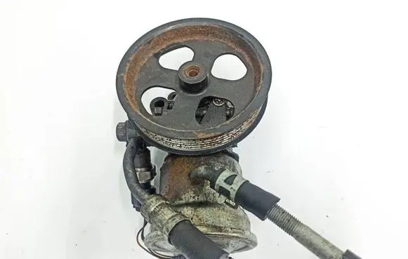 Toyota Avensis T250 Power steering pump 8944851010 D7151