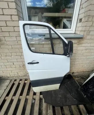 Mercedes-Benz Sprinter W906 Front door A9067200105