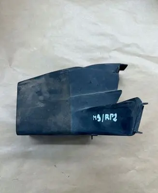 BMW 3 E46 Intercooler air channel guide 8235244