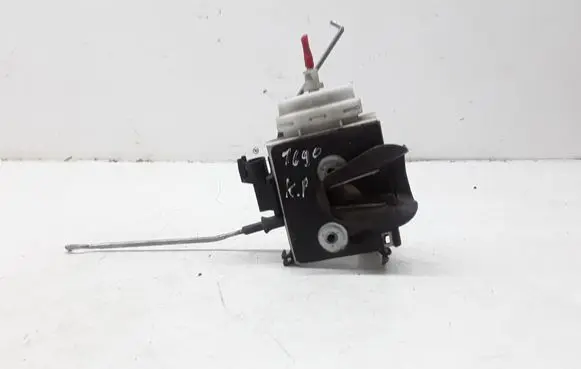 Audi A8 S8 D2 4D Front door lock 8D1837015