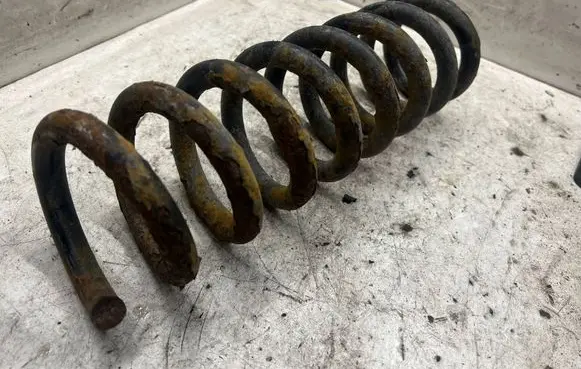 Mercedes-Benz E W211 Rear coil spring