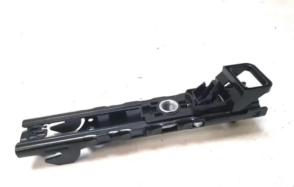 Ford Focus Seat belt height adjuster 