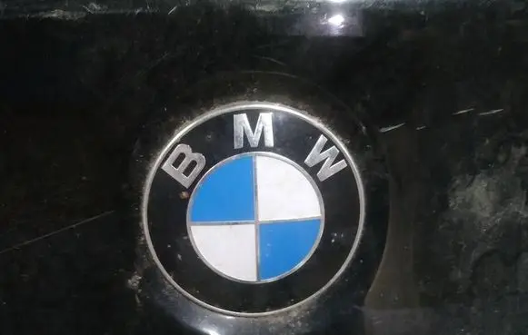 BMW 5 F10 F11 Manufacturer badge logo/emblem