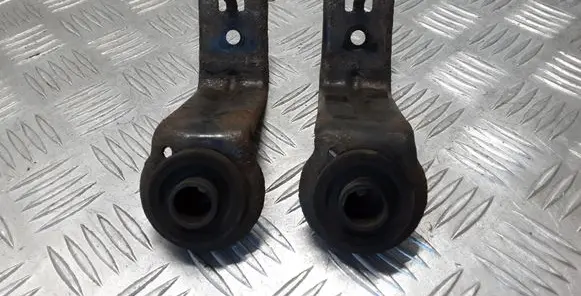 Toyota Verso Radiator mount bracket
