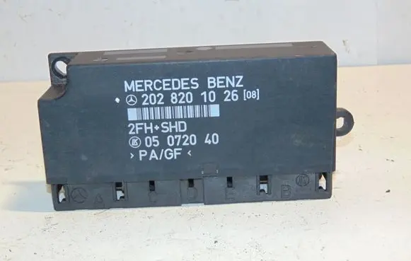 Mercedes-Benz E W124 Other control units/modules A2028201026 A2028200926