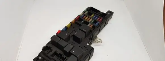 Volvo V70 Fuse module 518322110 9452993