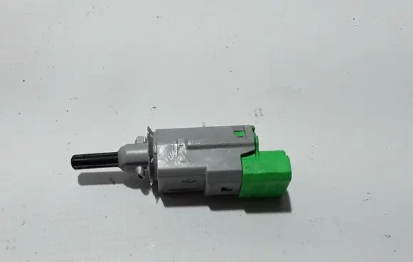 Renault Talisman Brake pedal sensor switch 253205824R