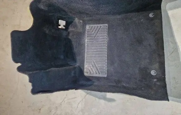 Mercedes-Benz E C207 W207 Front floor carpet liner A2076800940