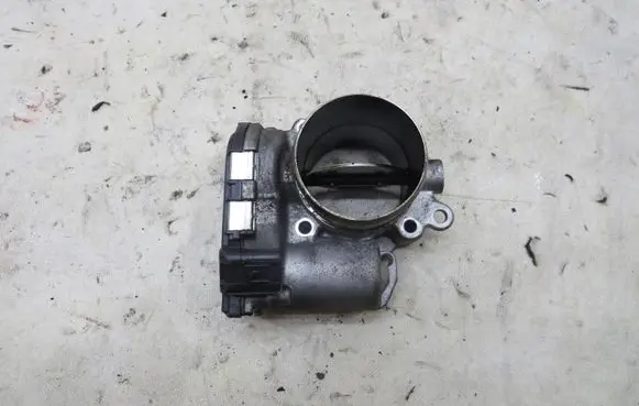 Jaguar XF X260 Throttle valve G4D3-9F991-AA