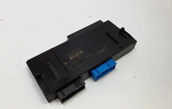 BMW 3 E90 E91 Central body control module 9364819 61359364819 9176880